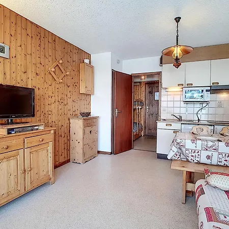 Confortable Pour 4 A Avec Balcon Et Garage - Fr-1-818-88 * La Clusaz